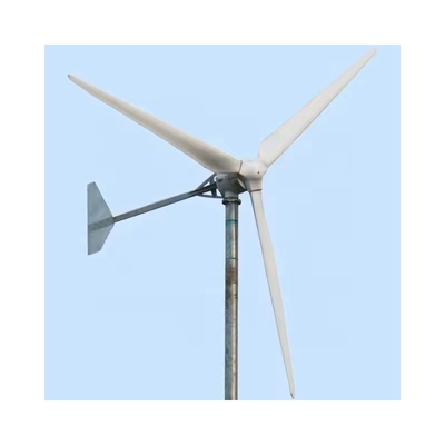 Evde elektrik üretimi için gelişmiş rüzgar ve güneş hibrit enerji sistemleri