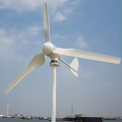 Temiz Sinüs Dalga Değiştiricisi ve Düşük Frekanslı Ucuz 5KW Rüzgar Güneş Enerjisi Sistemi