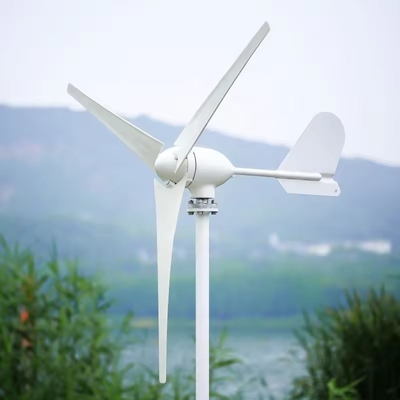 Temiz Sinüs Dalga Değiştiricisi ve Düşük Frekanslı Ucuz 5KW Rüzgar Güneş Enerjisi Sistemi