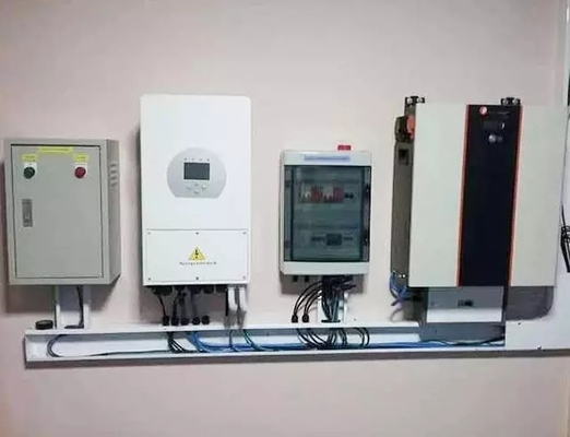 Ev Hibrit Güneş Paneli Monokristal Silikon Enerji Sistemi Uyumlu Kurulum